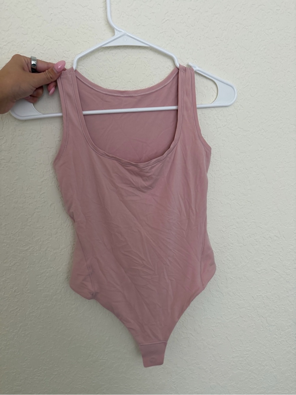 Lululemon Women’s Scoop Neck Bodysuit - Dusty Rose